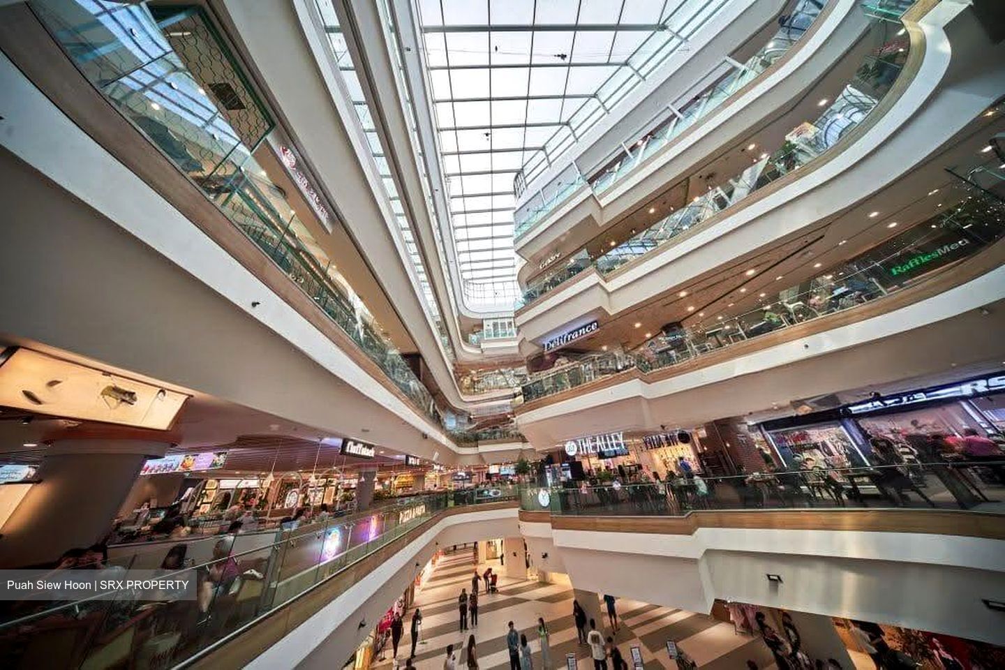 Century Square (D18), Retail #614604931